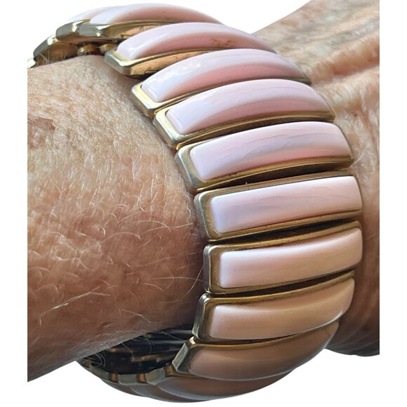 Lot Of Two Vintage Expandable Bracelet Cuffs: Trifari Pink & Gold/Black With Wri - Picture 8 of 16